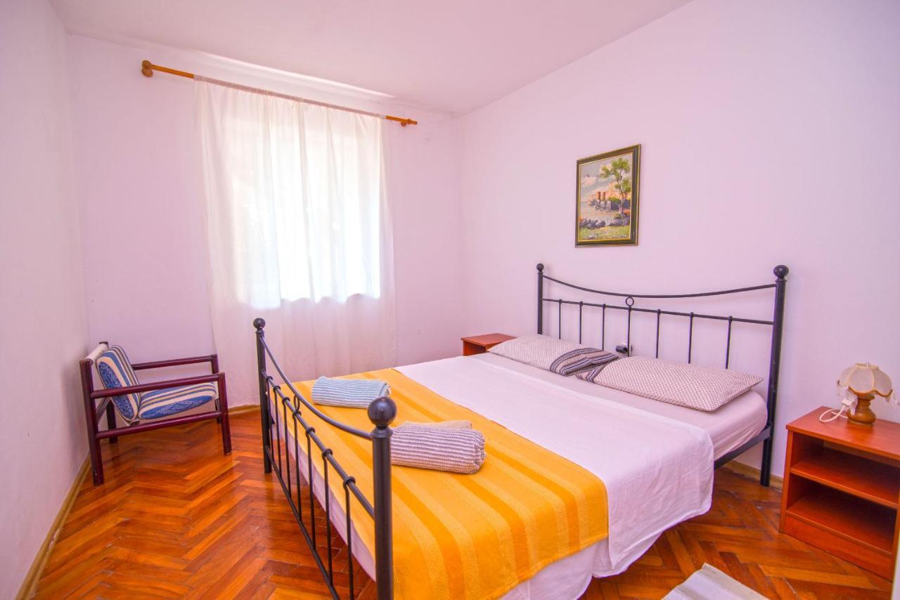 Nena Apartment Mali Losinj Ngoại thất bức ảnh