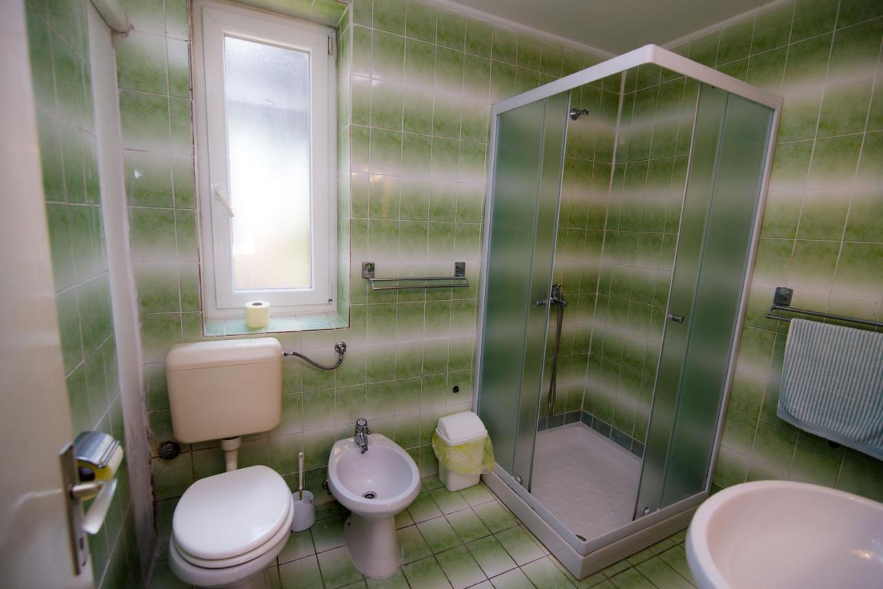 Nena Apartment Mali Losinj Ngoại thất bức ảnh