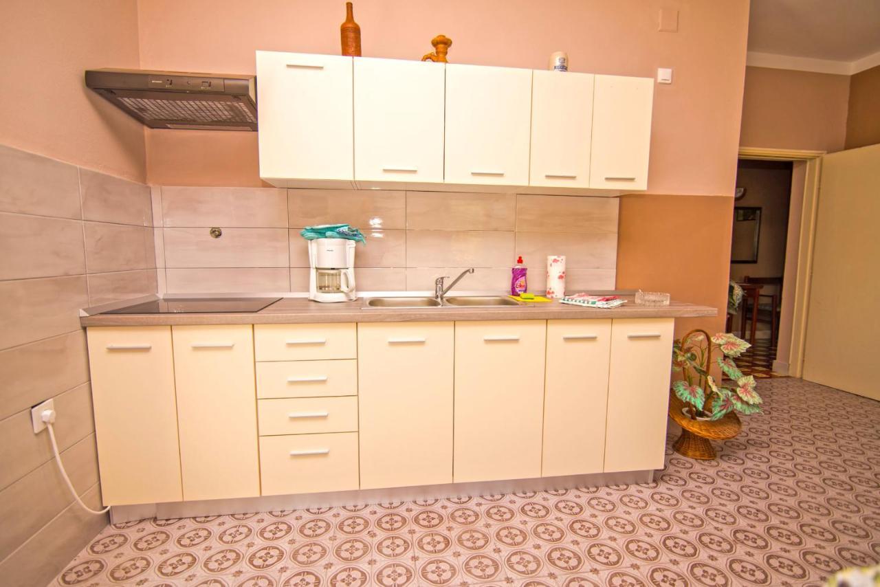 Nena Apartment Mali Losinj Ngoại thất bức ảnh